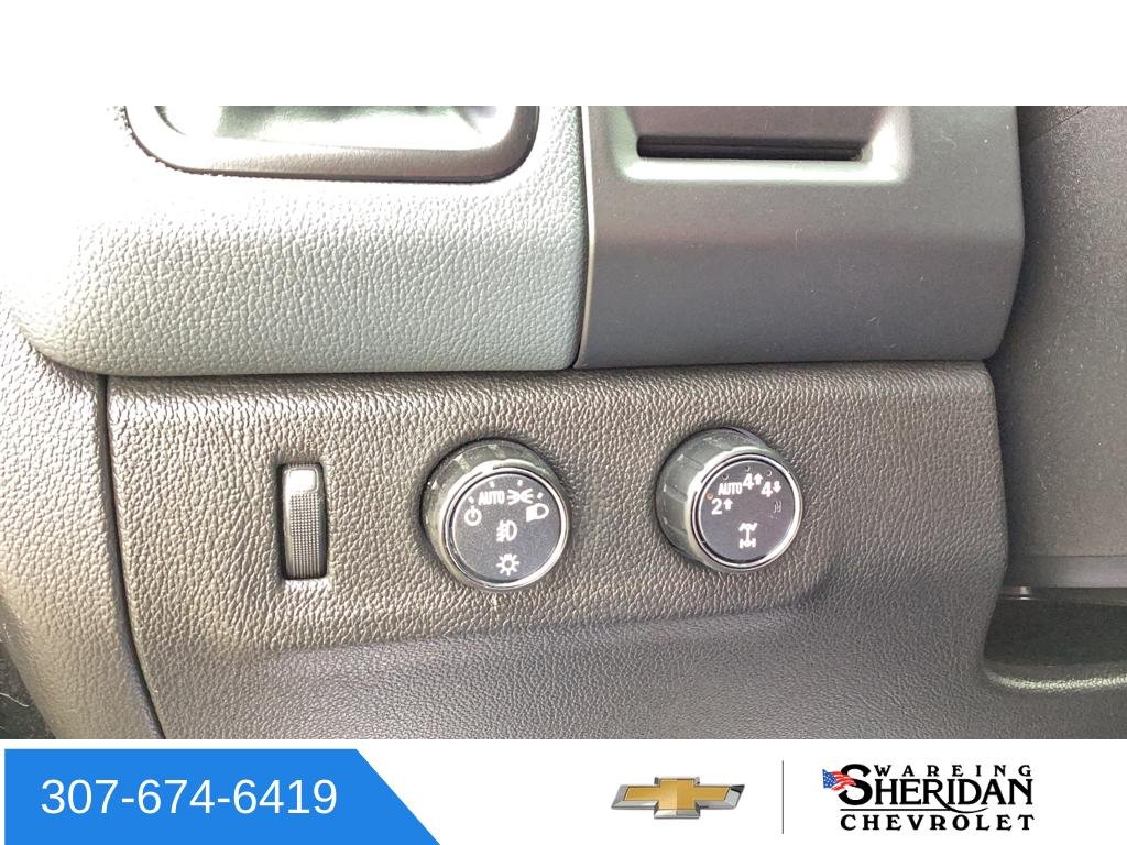 Used 2020 BLACK Chevrolet 4WD Z71 image 22