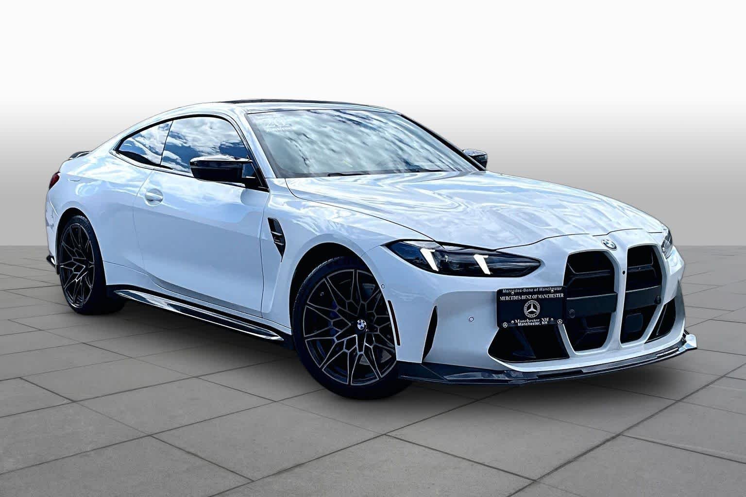 Used 2026 Alpine White BMW Competition xDrive image 3
