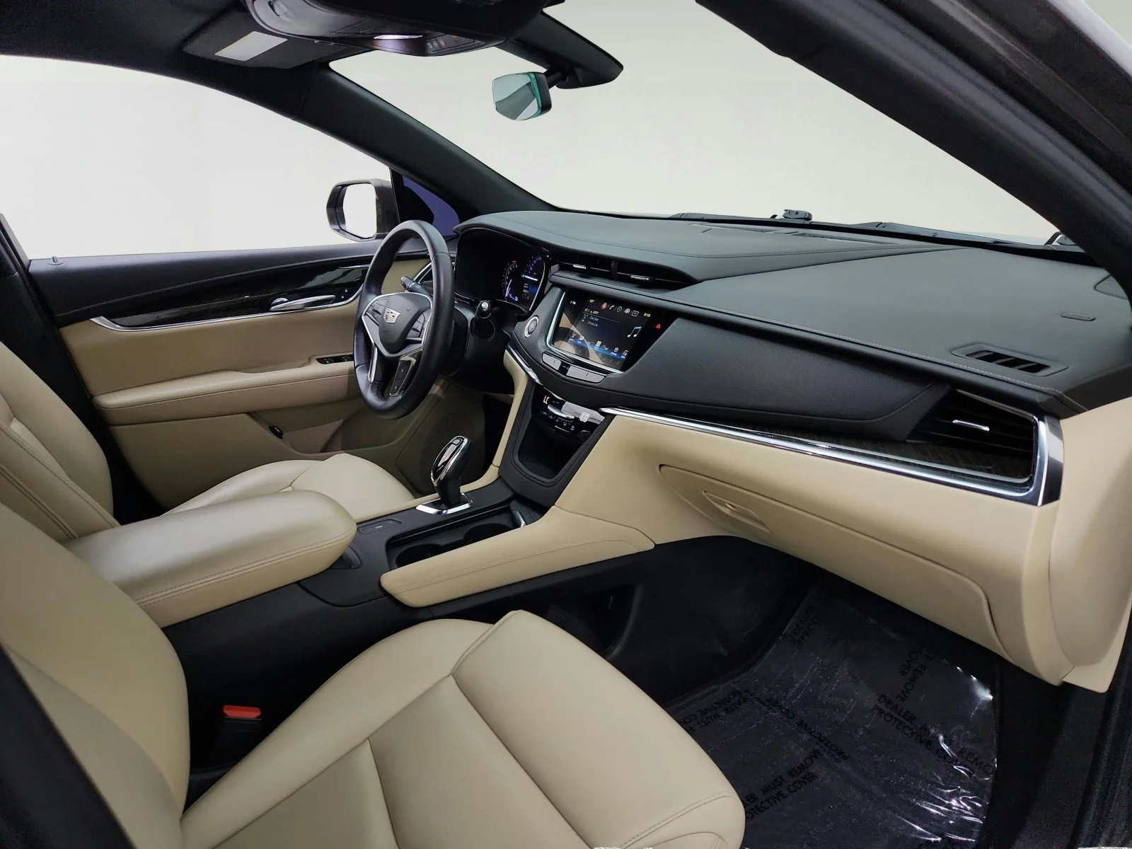 Used 2019 DARK MOCHA Cadillac FWD image 28
