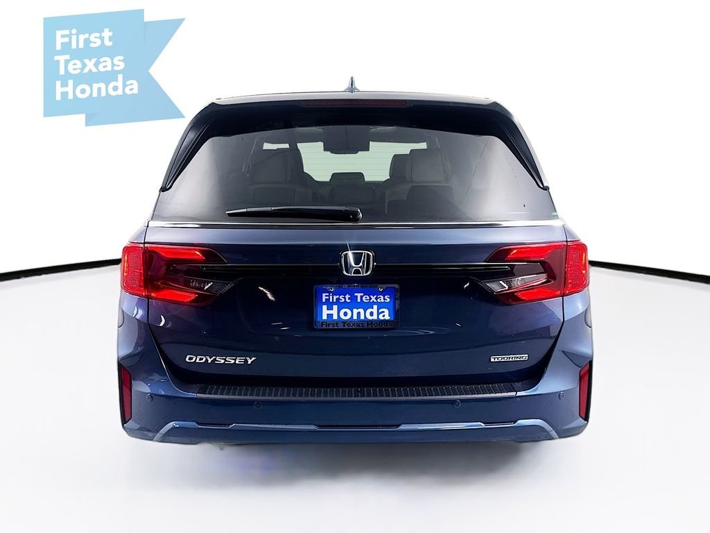 New 2026 Smoke Blue Pearl Honda Touring image 5