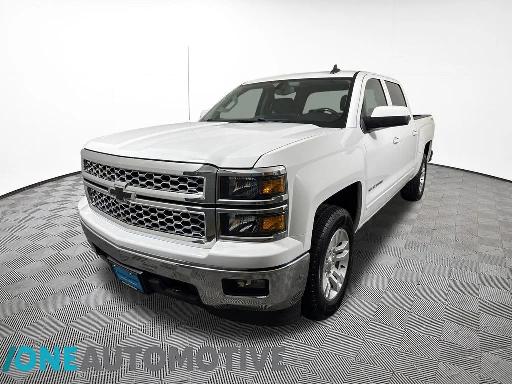 Used 2015 White Chevrolet LT image 1