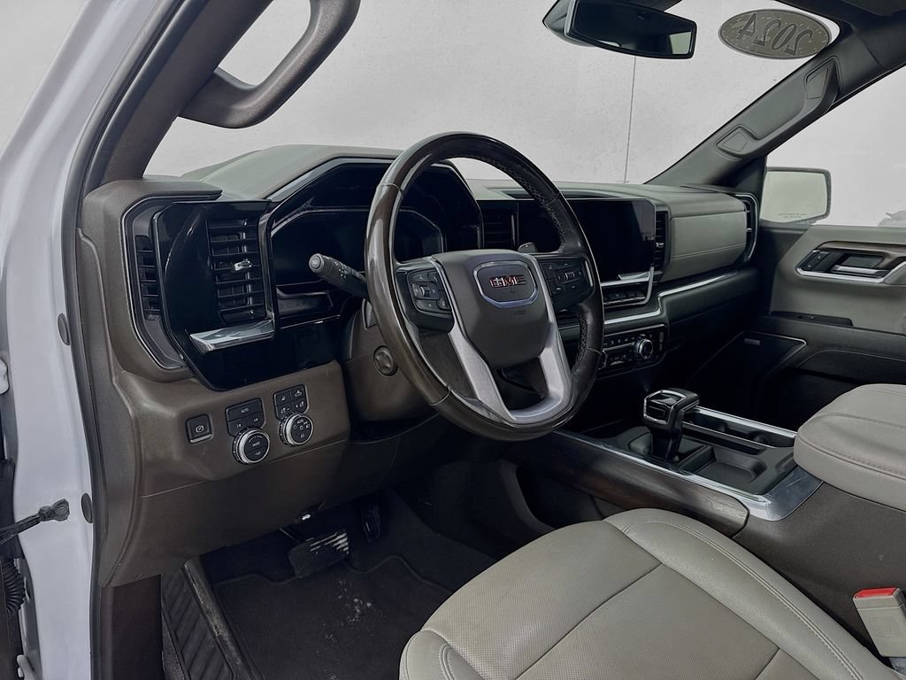 2024 GMC Sierra 1500 SLT - Photo 10