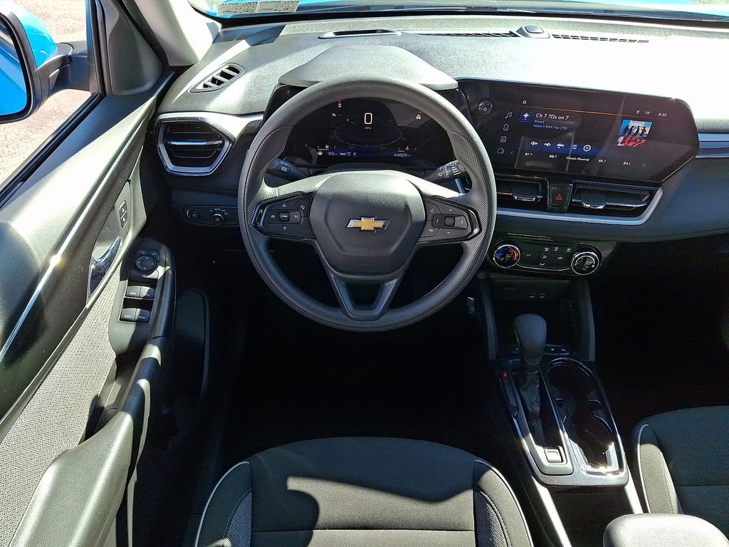 Used 2025 Blue Chevrolet LT image 11