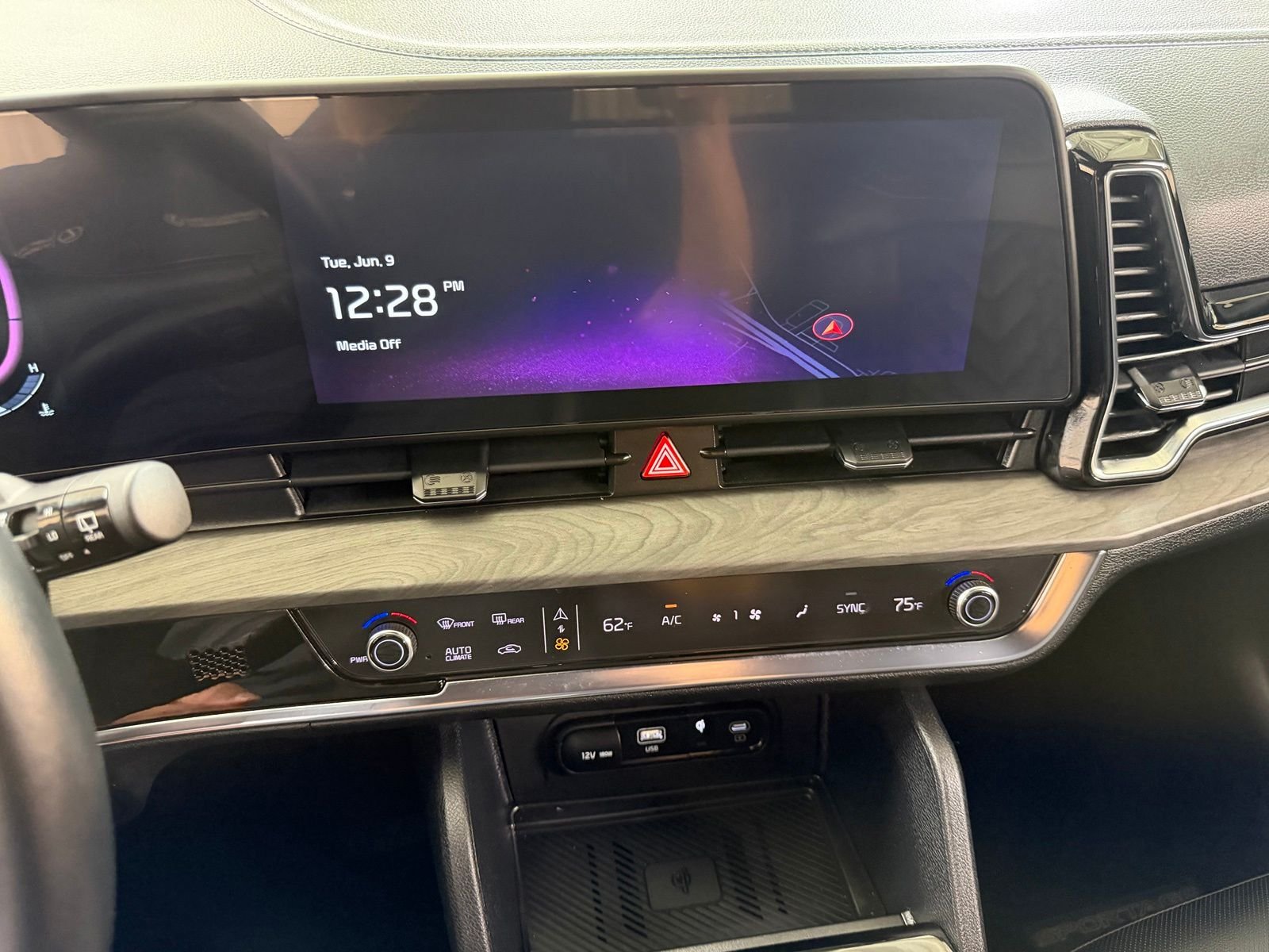 Used 2024 Gray Kia X-Line image 5