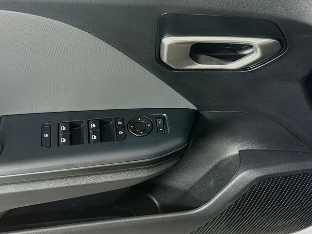 Used 2025 Black Kia LX image 17
