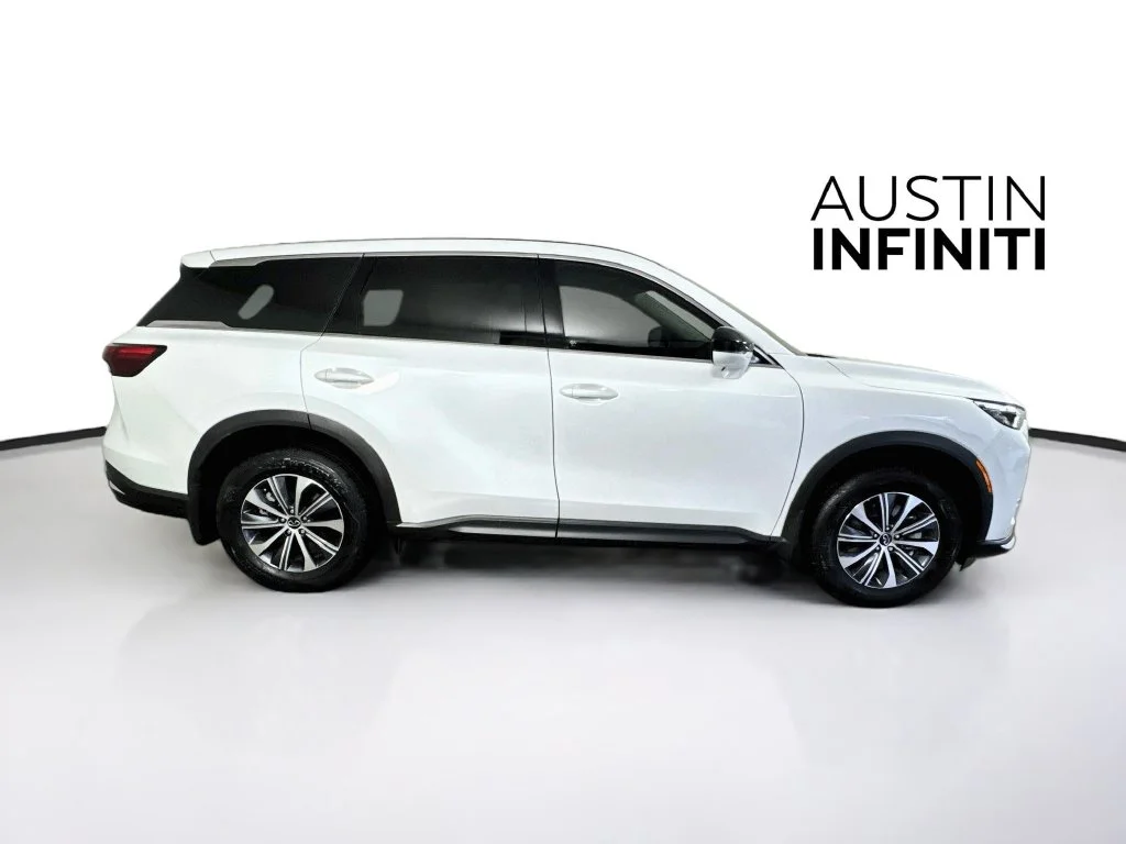 Certified Used 2027 White INFINITI PURE image 11