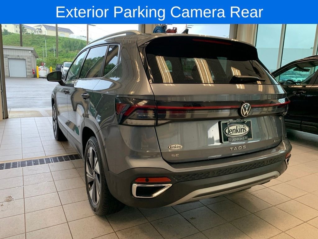 2025 Volkswagen Taos SE - Photo 8