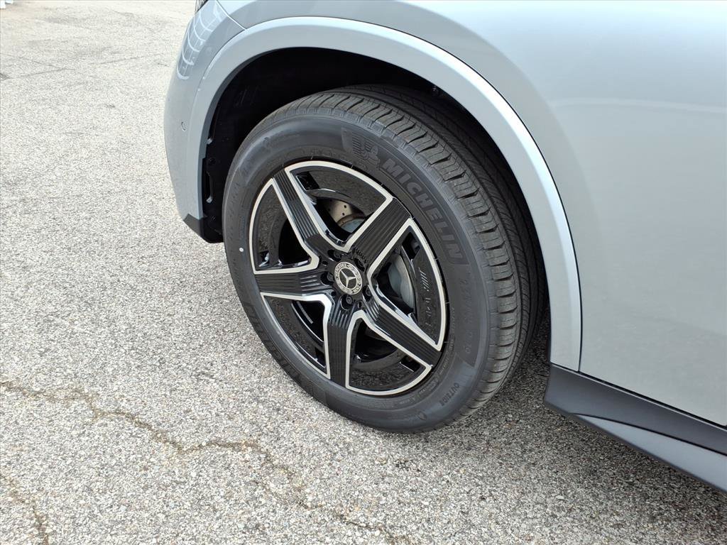 New 2026 Cirrus Silver Met Mercedes-Benz GLC 300 image 9
