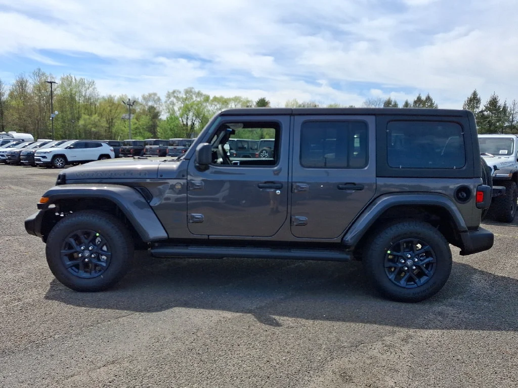 New 2026 Granite Crystal Metallic Clear-Coat Exterior Paint Jeep 85th Anniversary image 5