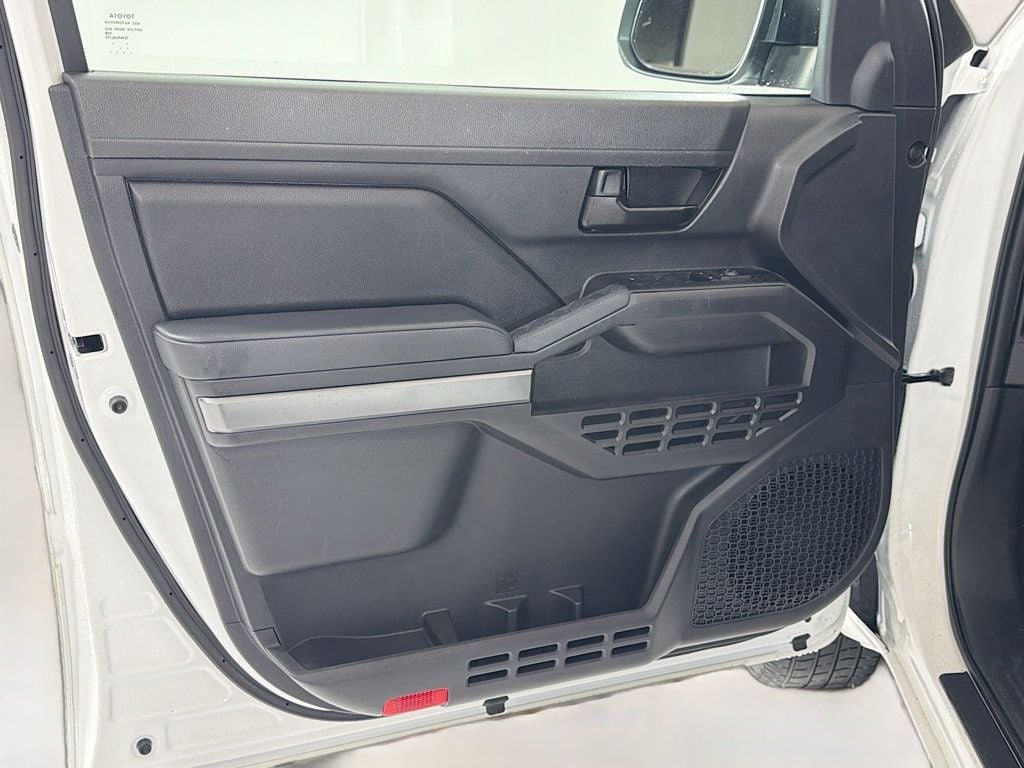 Used 2025 Ice Cap Toyota SR5 Double Cab 6