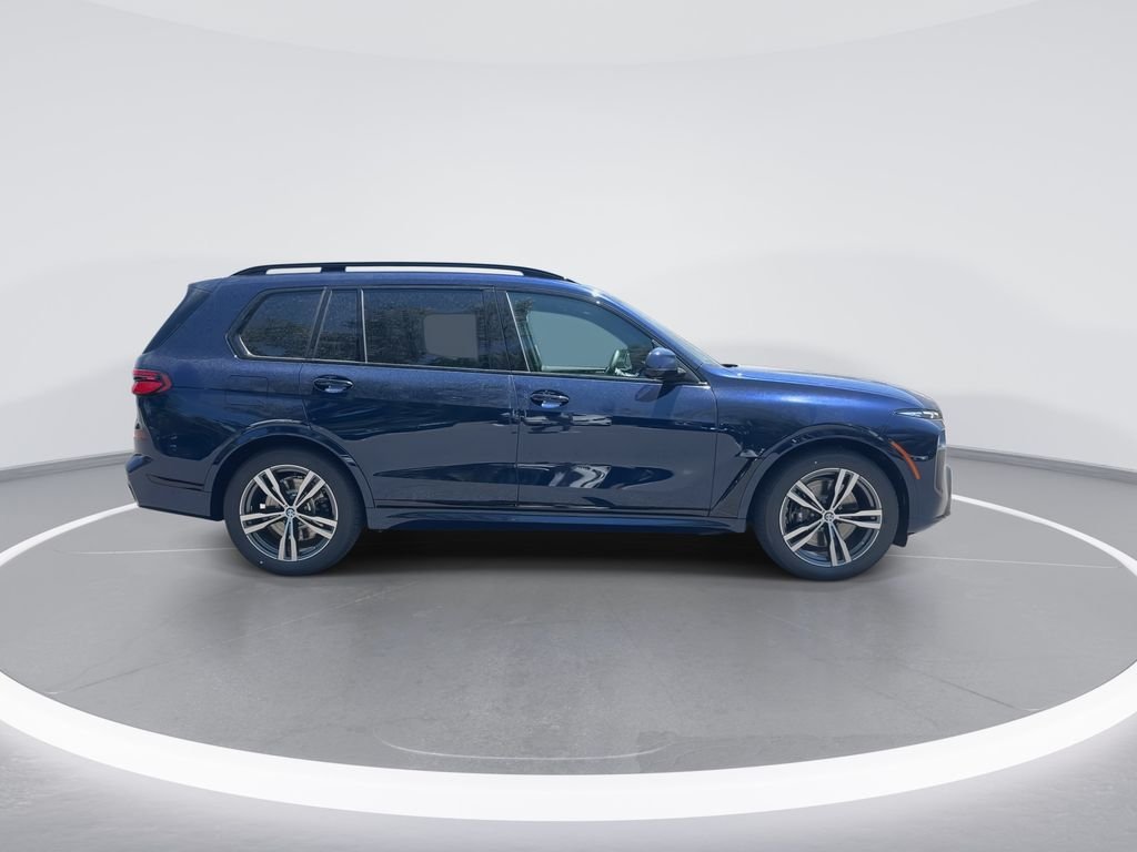 Used 2027 Blue BMW xDrive40i image 9