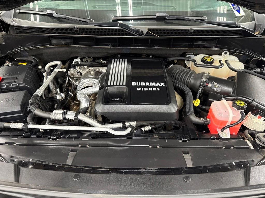 Used 2022 Black GMC SLT image 12