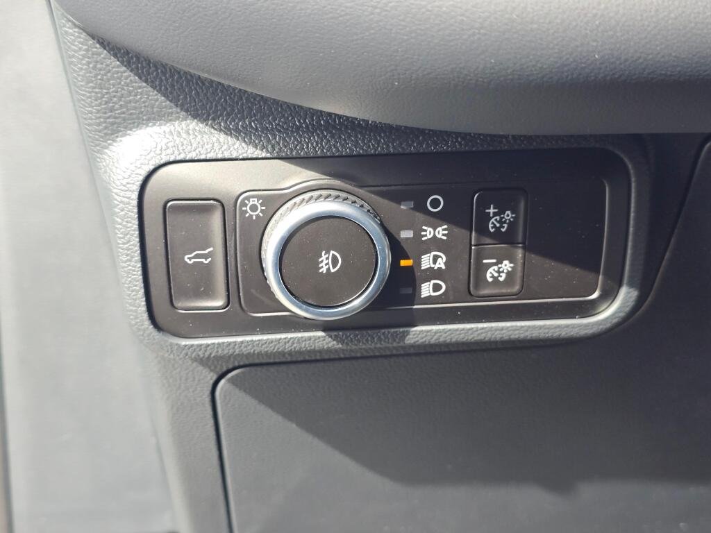 New 2026 Star White Metallic Tri-Coat Ford Tremor® image 20