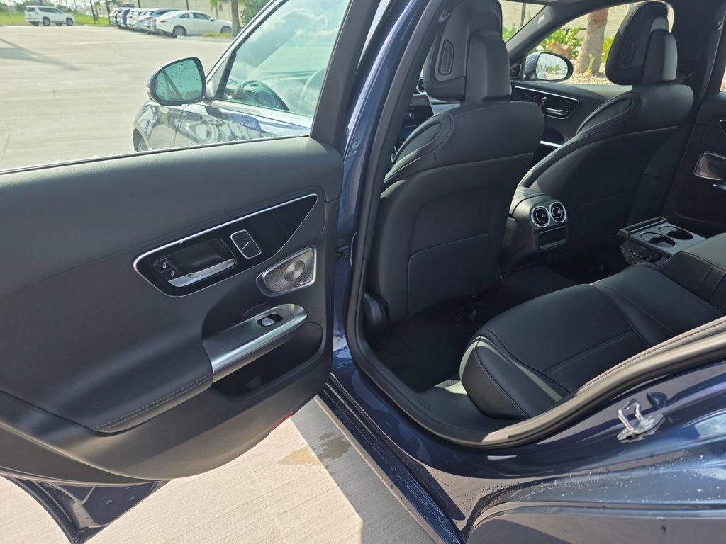 New 2026 Twilight Blue Metallic Mercedes-Benz C 300 image 40