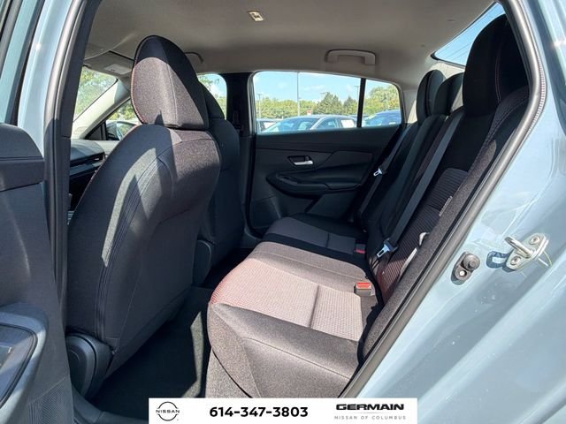 New 2026 Atlantic Gray Metallic / Super Black Two-tone Nissan SR image 12