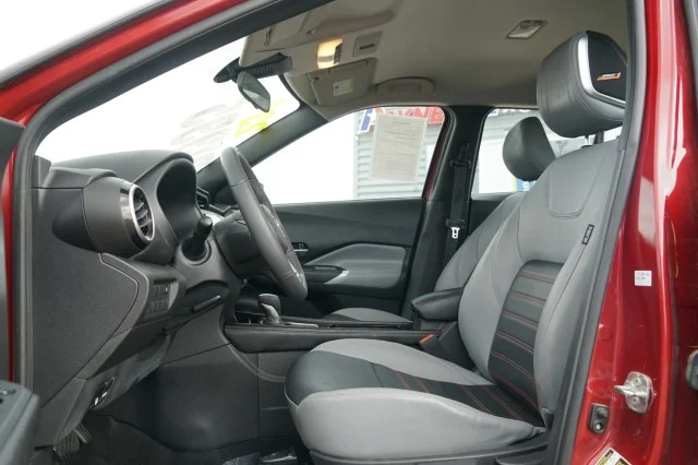 Used 2023 Scarlet Ember Tintcoat Nissan SR image 16