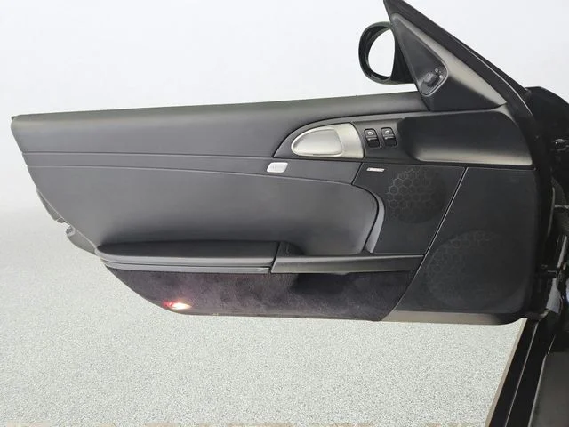Used 2006 Black Porsche Base image 17