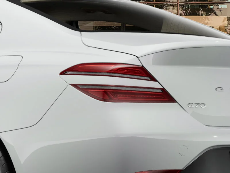 2025 GENESIS G70 Standard - Photo 32