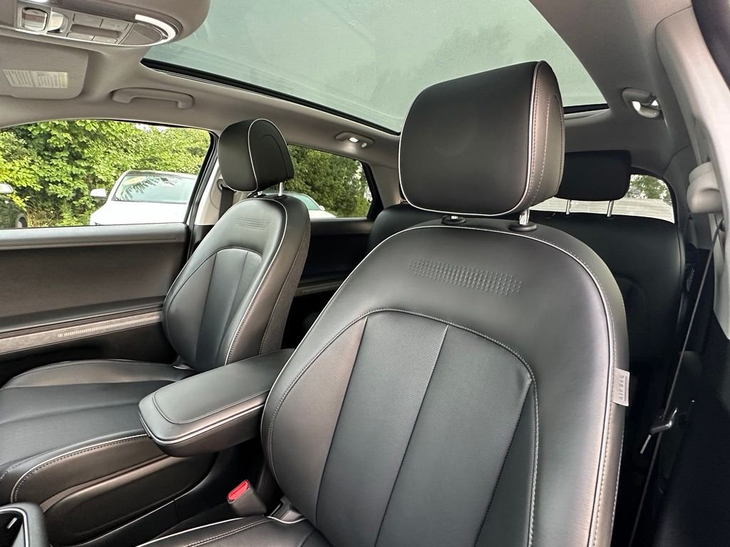 2023 Hyundai IONIQ 5 Limited - Photo 12