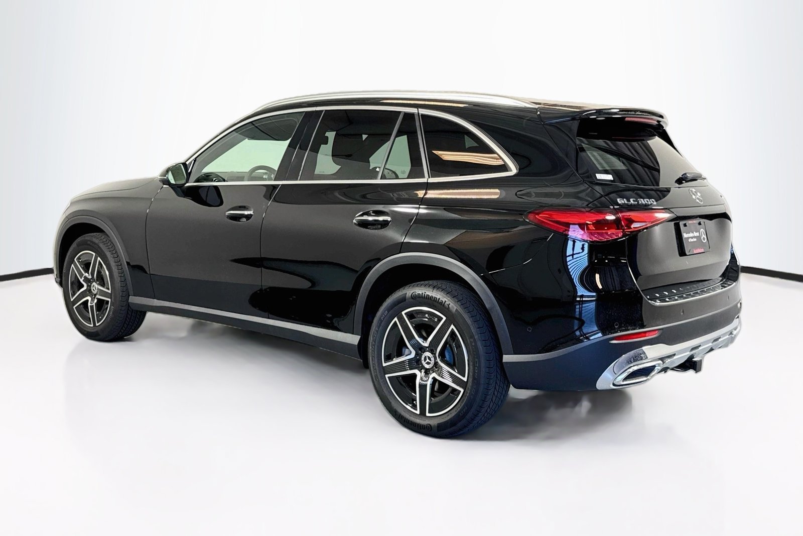 New 2026 Black Mercedes-Benz GLC 300 image 7
