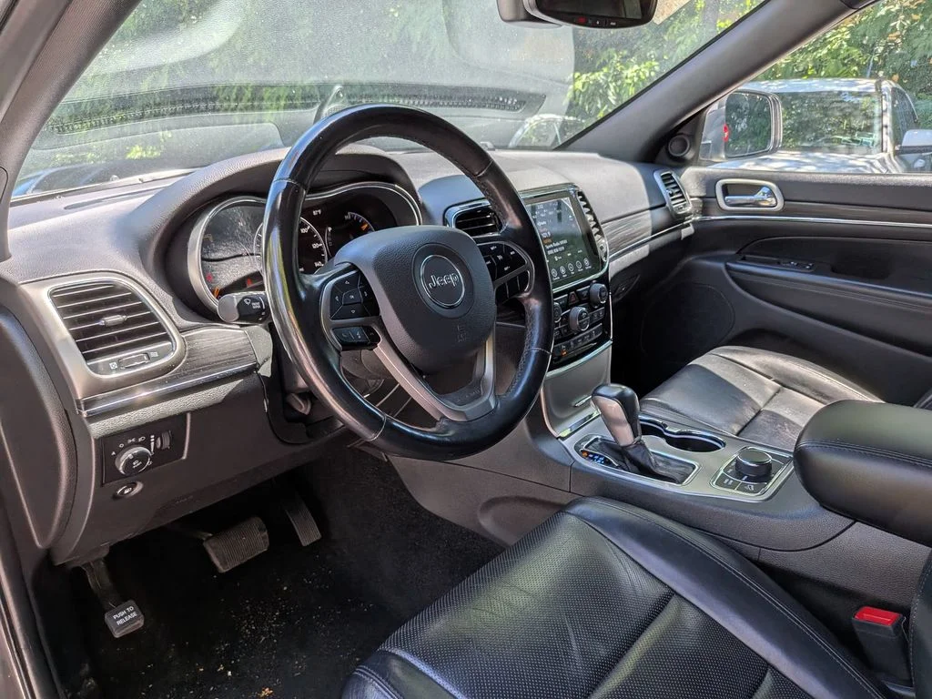 Used 2021 Gray Jeep Limited image 14