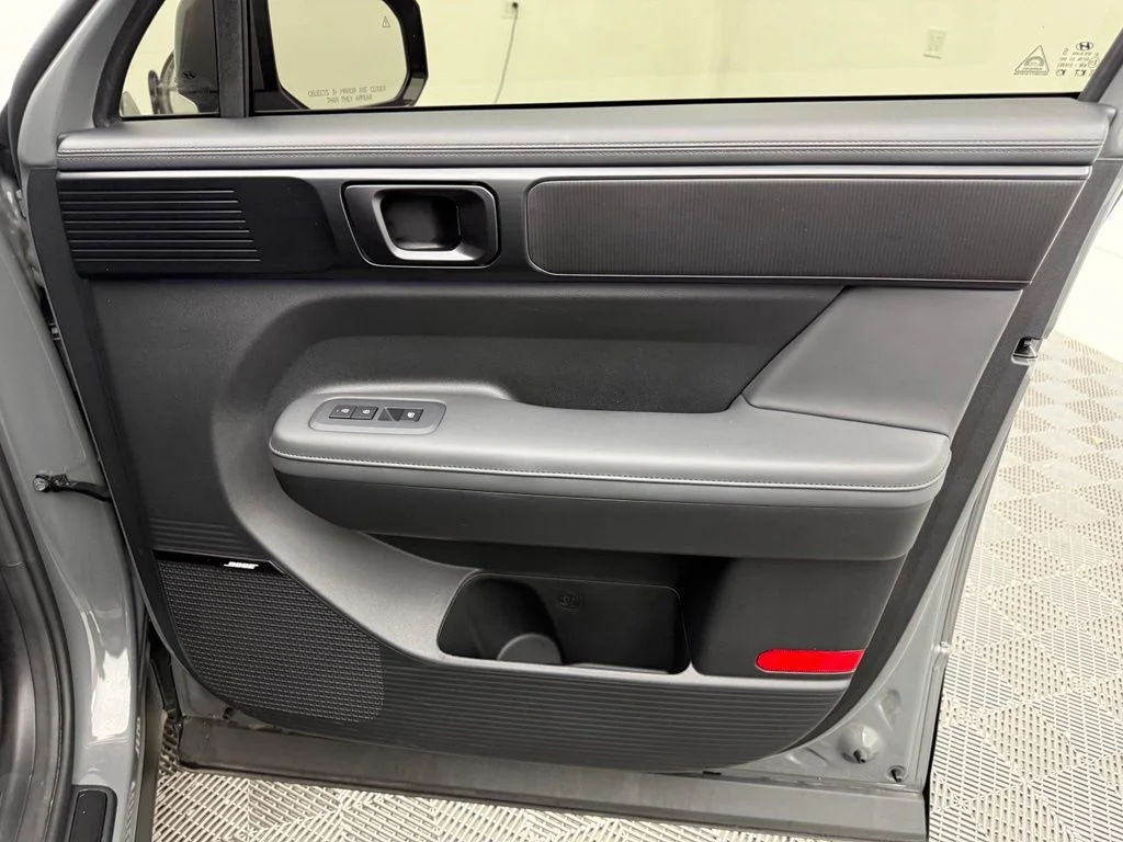Used 2025 Gray Hyundai Calligraphy image 36