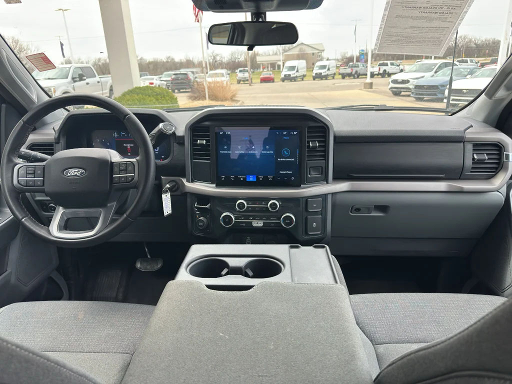 Used 2025 Iconic Silver Metallic Ford XLT image 12
