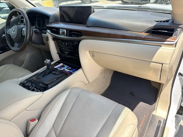 Used 2021 White Lexus 570 image 30