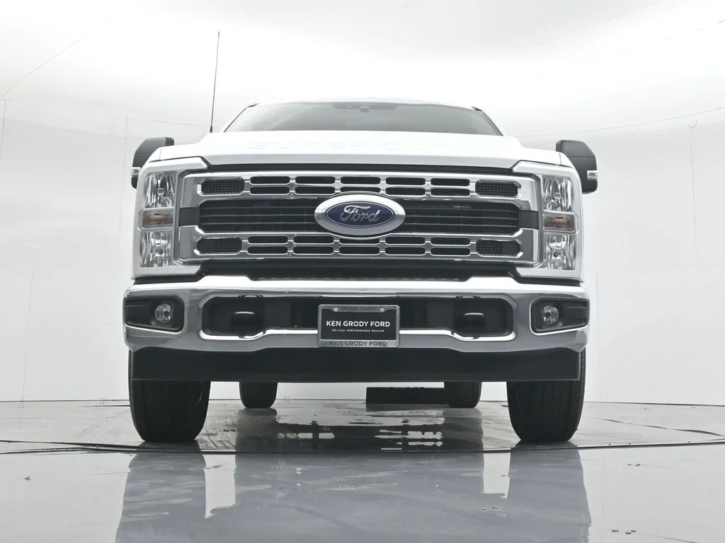 New 2026 White Ford XLT image 44