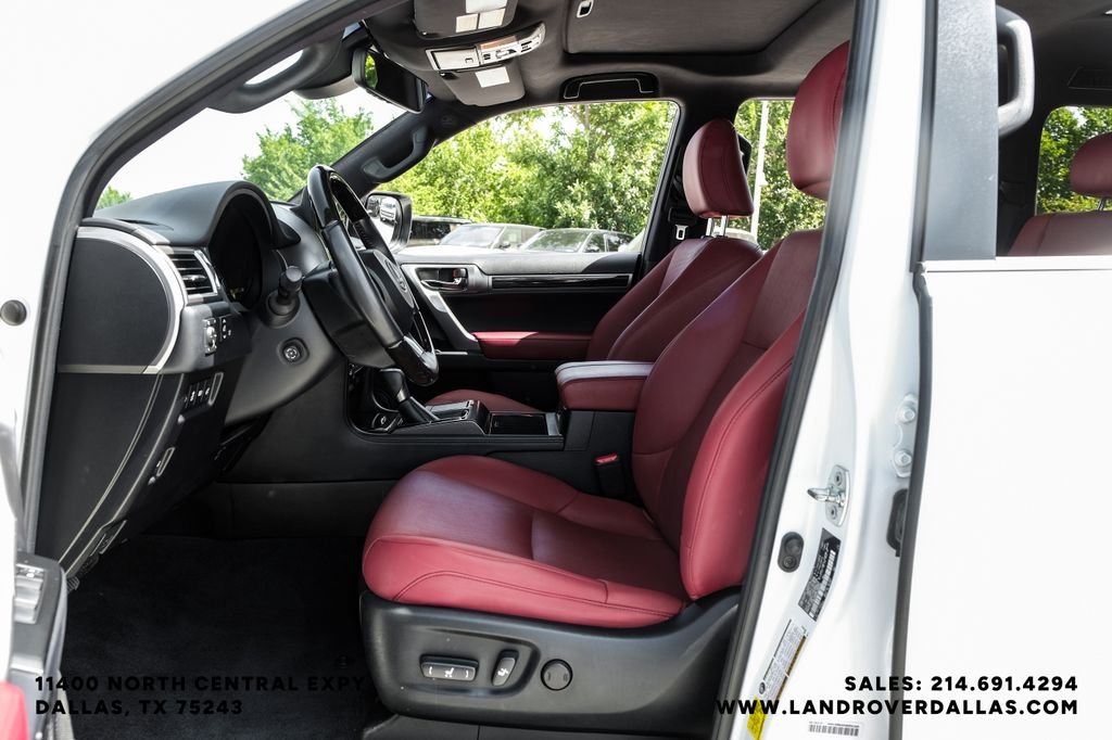 Used 2023 White Pearl Lexus 460 image 27
