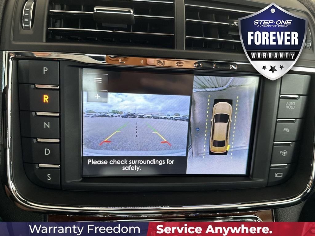 Used 2020 Silver Lincoln Reserve image 26