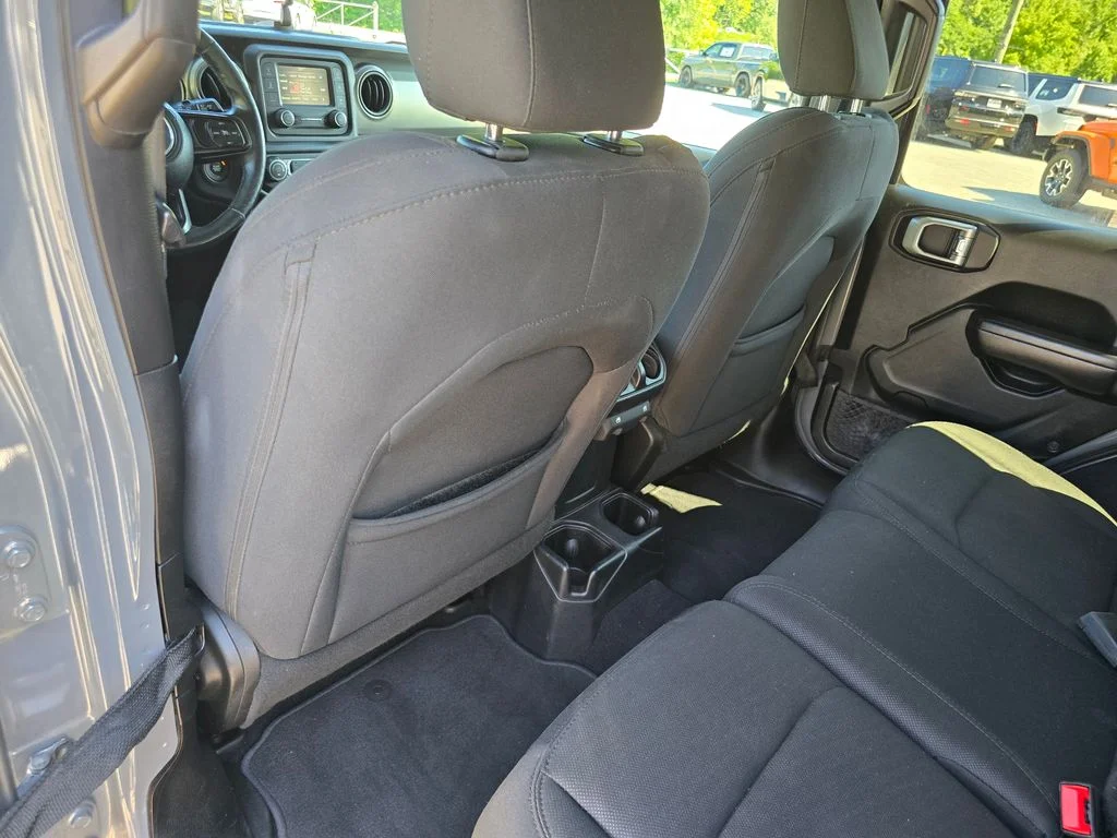 Used 2018 Gray Jeep Unlimited Sport S image 24