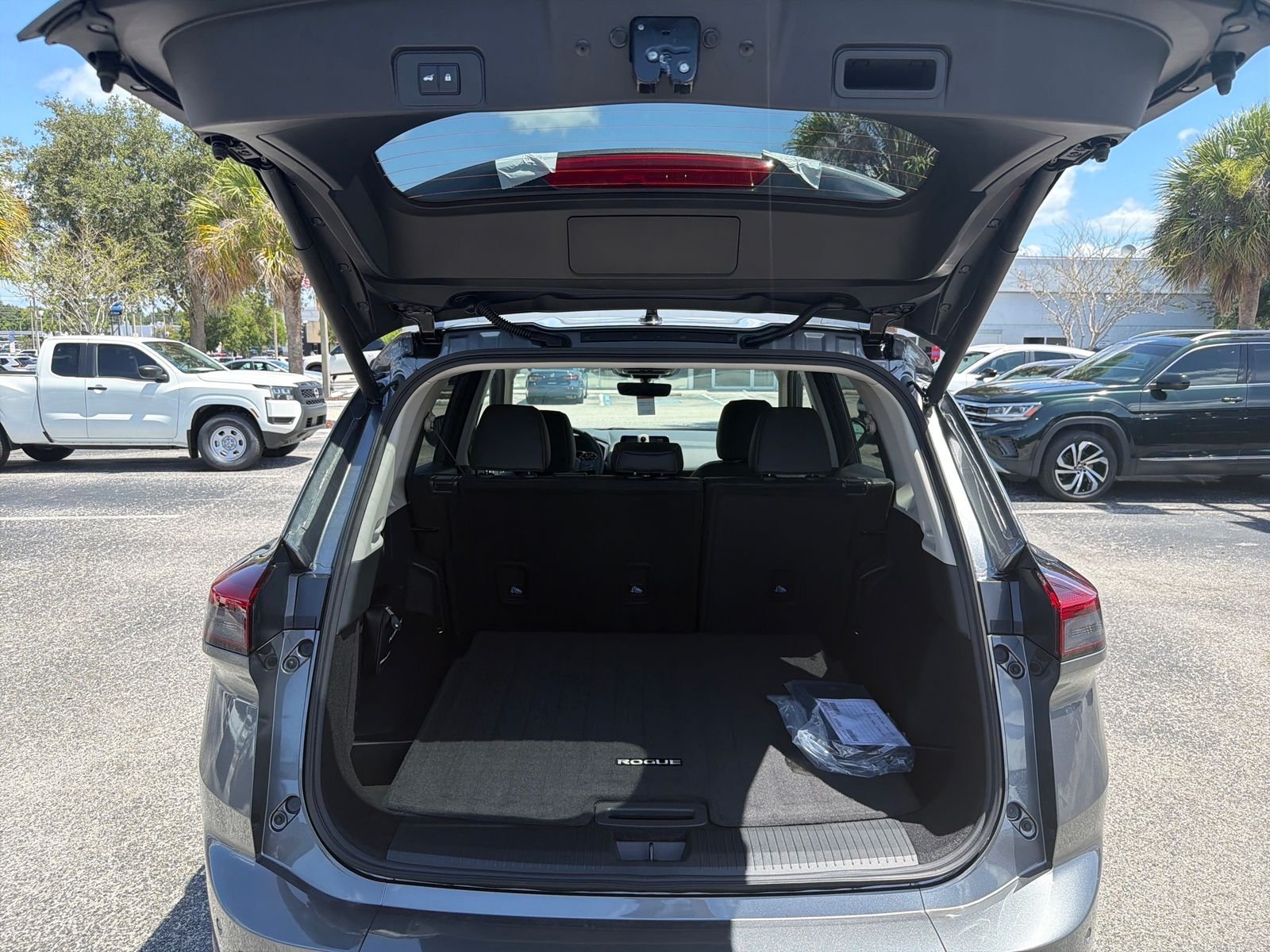 New 2026 Gray Nissan Dark Armor image 37