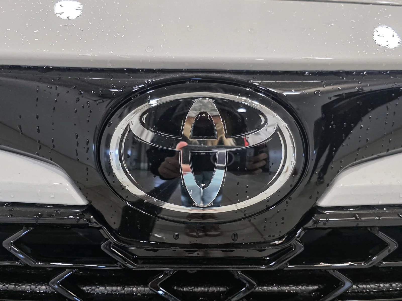 2026 Toyota Corolla Hatchback XSE - Photo 13