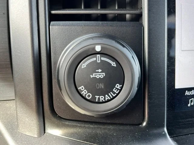 Used 2024 Gray Ford XLT image 35