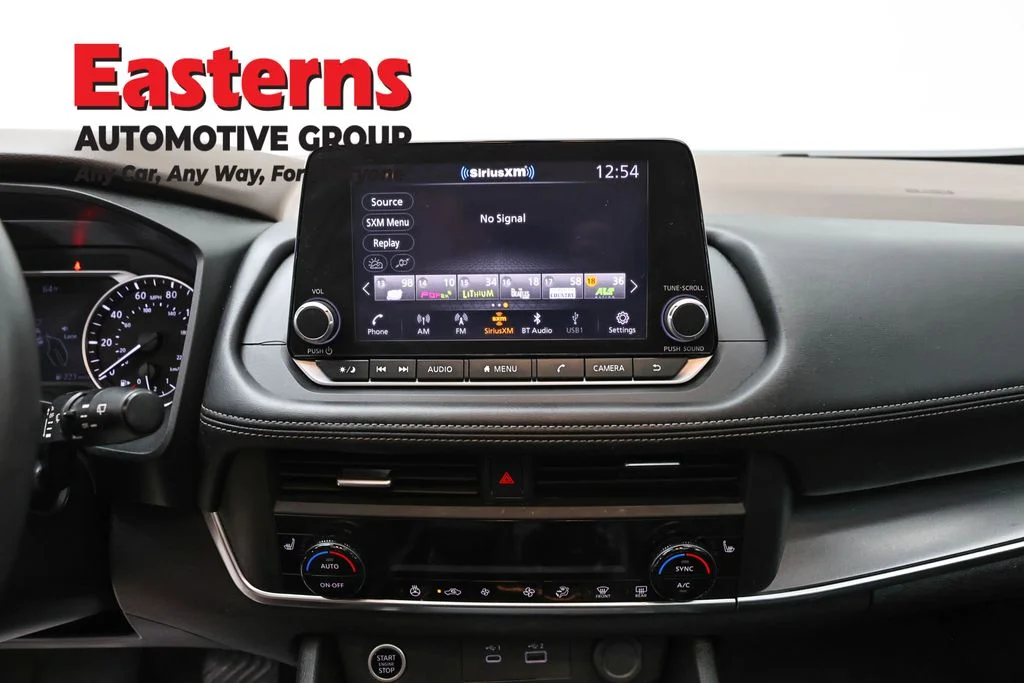 Used 2023 White Nissan SV image 12