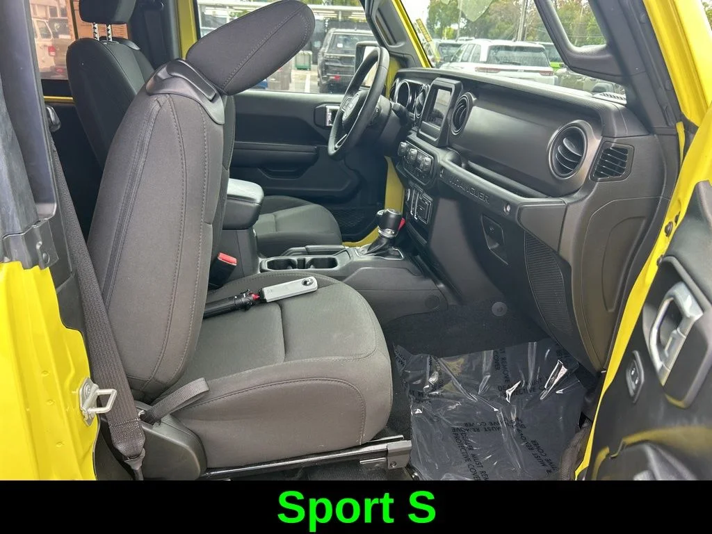 Used 2023 Yellow Jeep Sport S image 25
