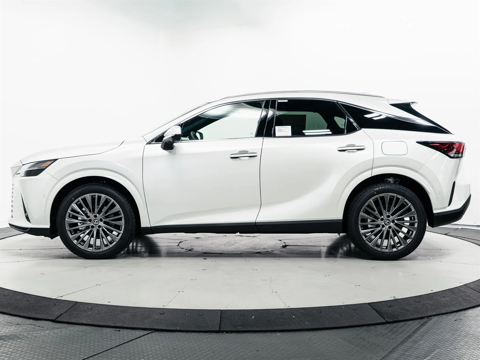 2026 Lexus RX 350 Luxury - Photo 8