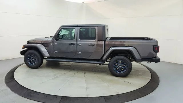 New 2026 Granite Crystal Metallic Clear-Coat Exterior Paint Jeep 85th Anniversary Edition image 6
