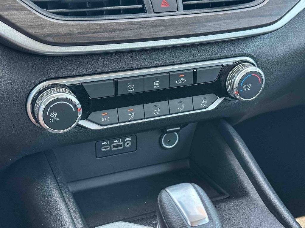 2025 Nissan Altima SV - Photo 32