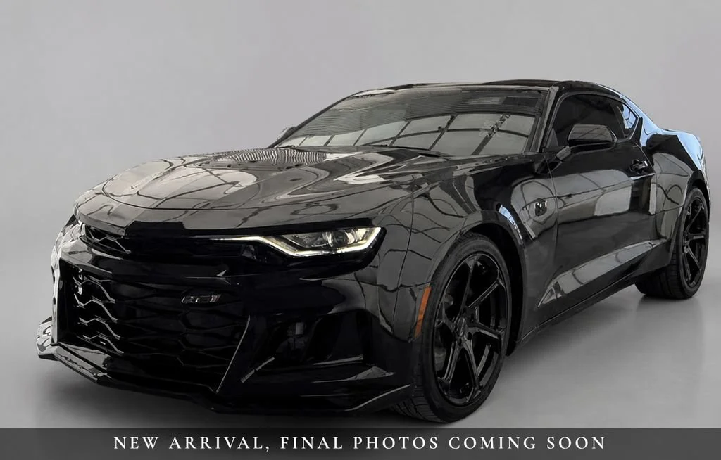 Used 2023 BLACK Chevrolet LT1 image 1