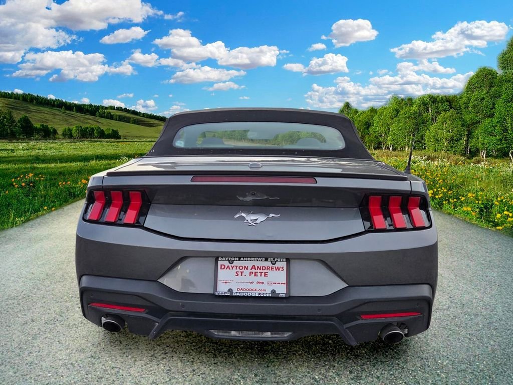 Used 2024 Gray Ford EcoBoost Premium image 5