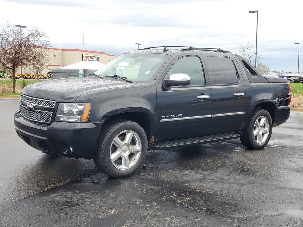 Used 2011 Chevrolet Avalanche LTZ with VIN 3GNTKGE32BG345782 for sale in Saint Johns, MI
