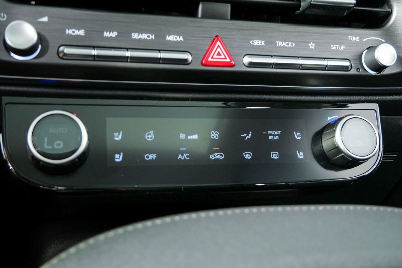 New 2026 Titan Green Hyundai SEL Premium FWD image 57