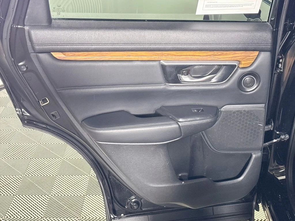Used 2018 Black Honda EX-L image 19