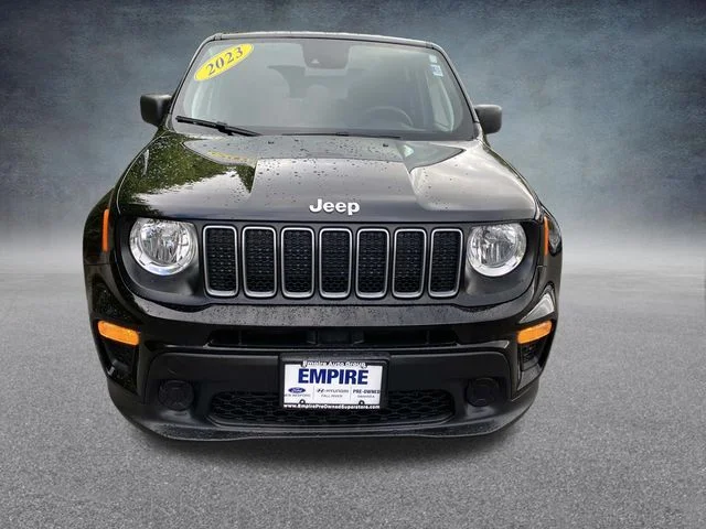 Used 2023 Black Jeep Latitude image 22