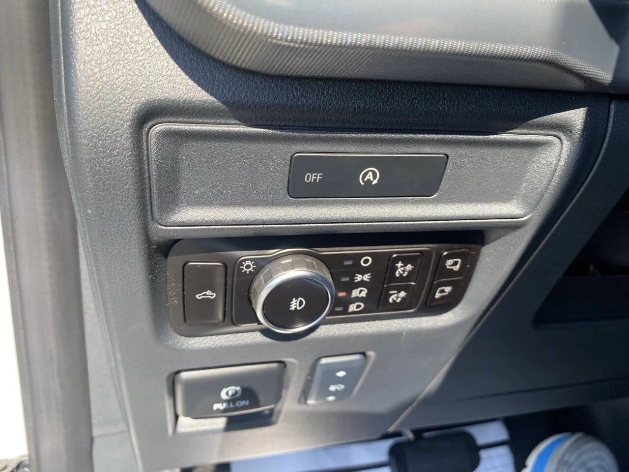 2025 Ford F-150 Lariat - Photo 14