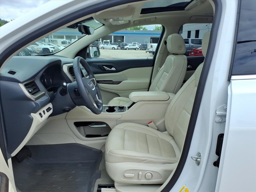 Used 2020 White Frost Tricoat GMC Denali image 11