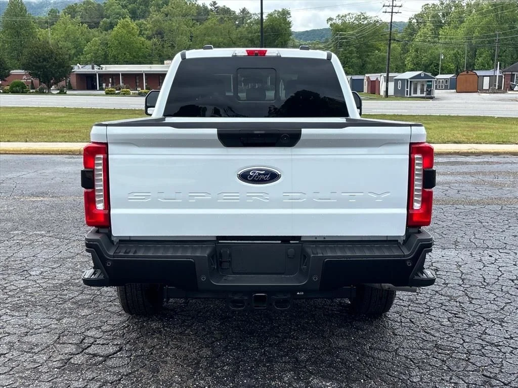 2026 Ford F-350 Super Duty XL - Photo 6