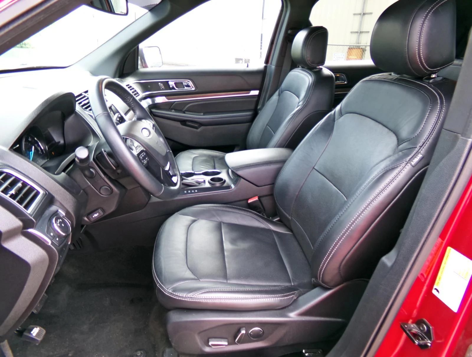Used 2017 Ruby Red Metallic Tinted Clearcoat Ford Limited image 11
